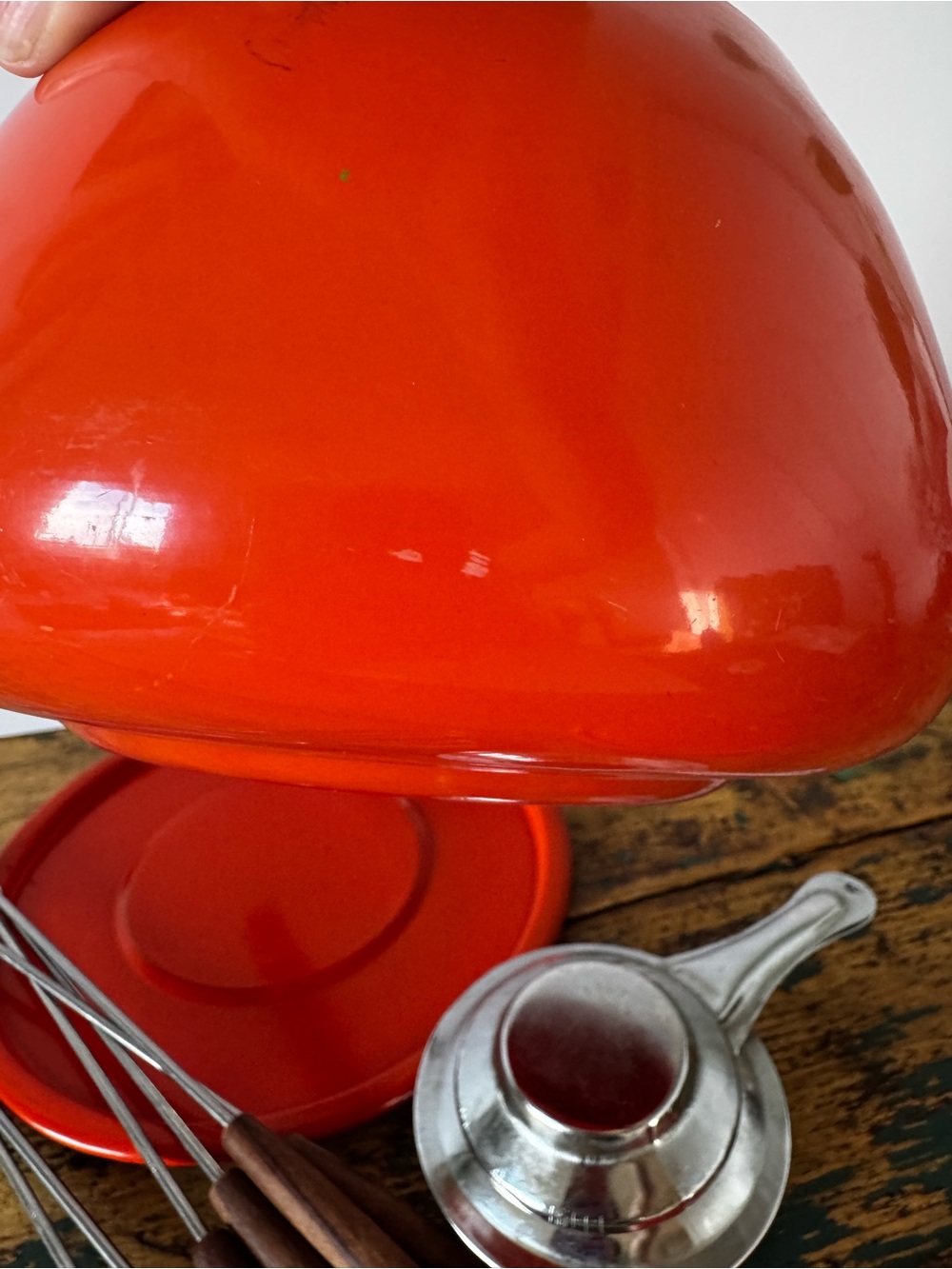 Orange Enamel Chocolate Fondue Pot with Wooden Handle - Brand Unspecified - Picture 9 of 14